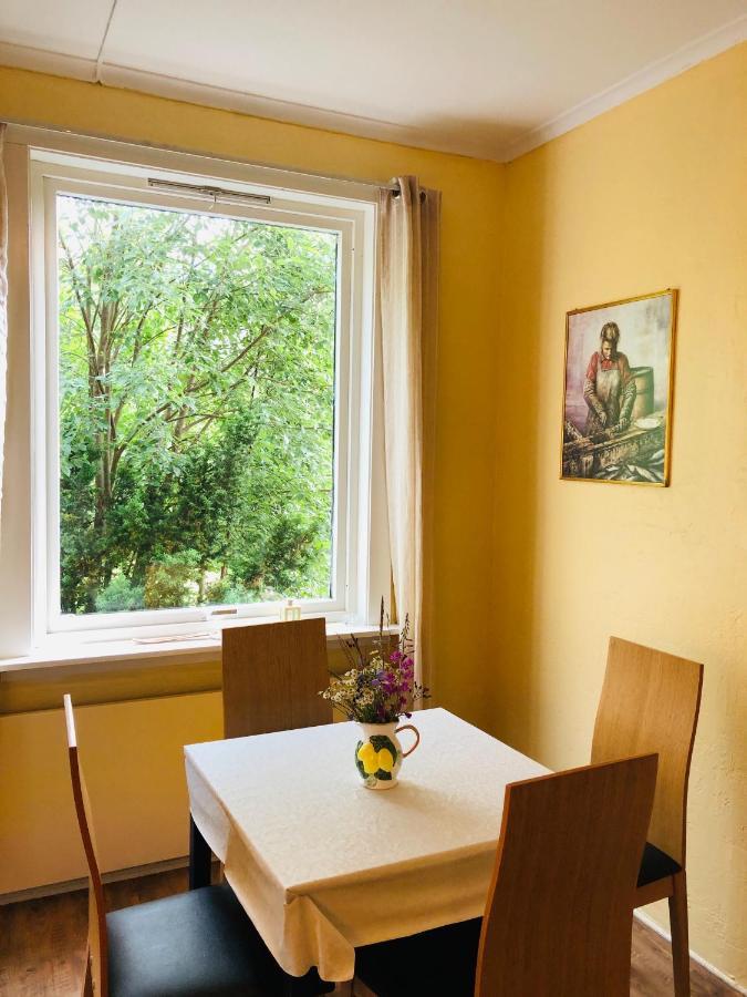 Apartment With Lake View In Jolster Ardal  Екстер'єр фото